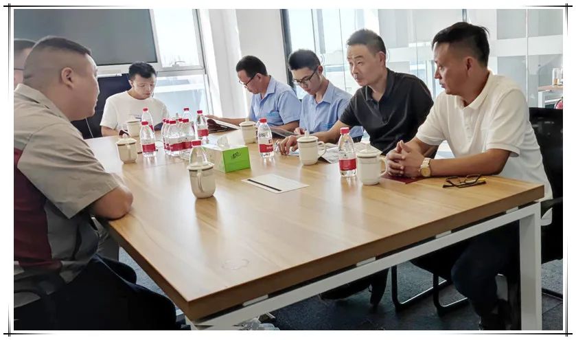中建二局第三建筑公司質量總監薛躍文一行到訪國泰
